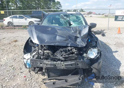 2019 Toyota Yaris L z USA, uszkodzony, nr VIN 3MYDLBYV0KY523937